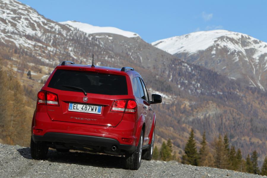  Fiat Freemont AWD 2012 года  (фото 38 из 51)